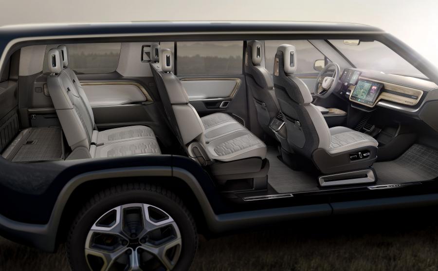 Интерьер Rivian R1S 2018 года  (фото 4 из 33)
